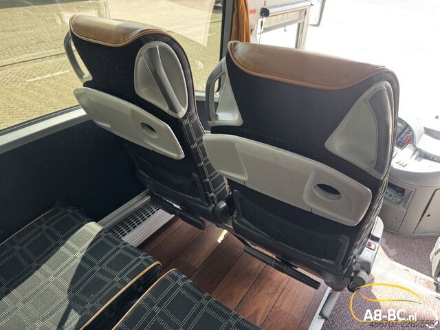 Reisebus MERCEDES-BENZ Tourismo, 64 Seats