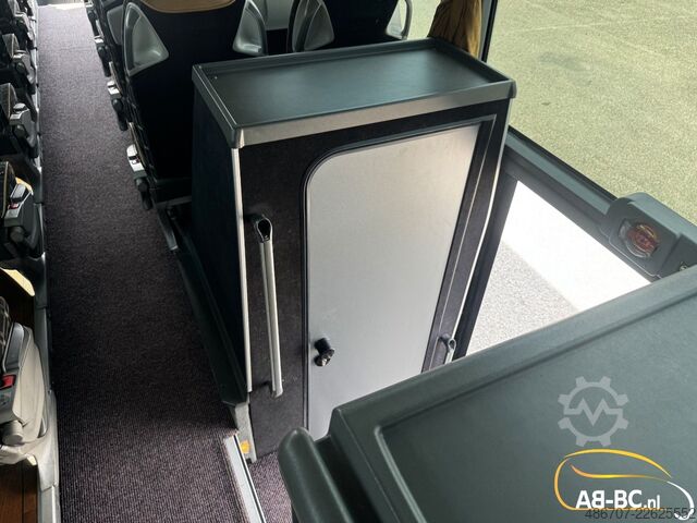 Reisebus MERCEDES-BENZ Tourismo, 64 Seats
