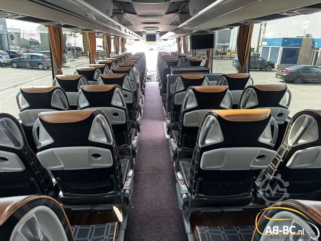 Reisebus MERCEDES-BENZ Tourismo, 64 Seats