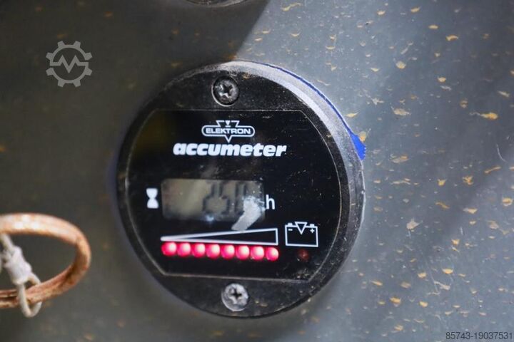 Scissor lift Holland Lift Ecostar HL-7814 Electric, 10m Working Height, 450k