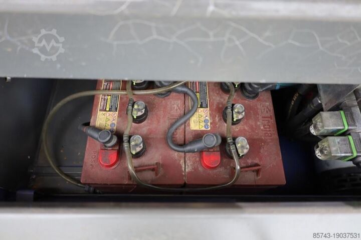 Scissor lift Holland Lift Ecostar HL-7814 Electric, 10m Working Height, 450k