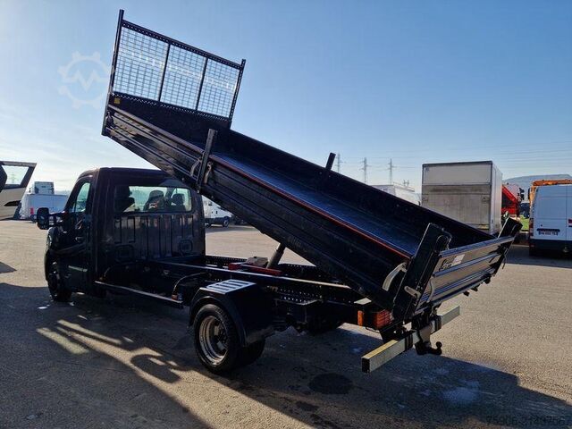 Customized vans / tailored solutions Renault Master Propulsion