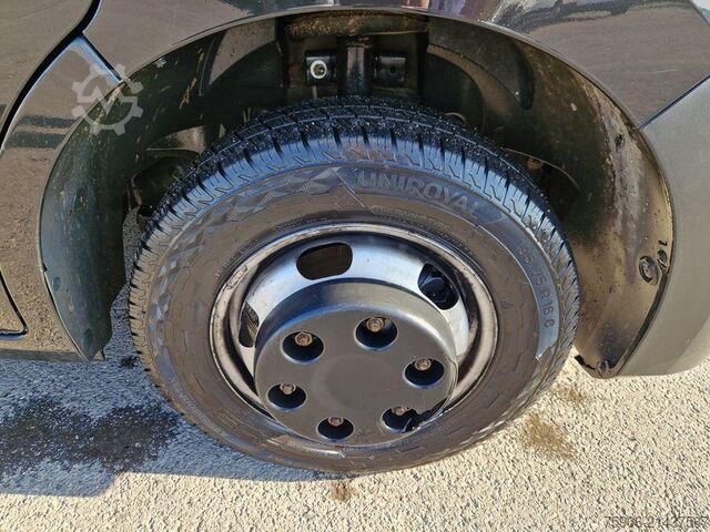 Customized vans / tailored solutions Renault Master Propulsion