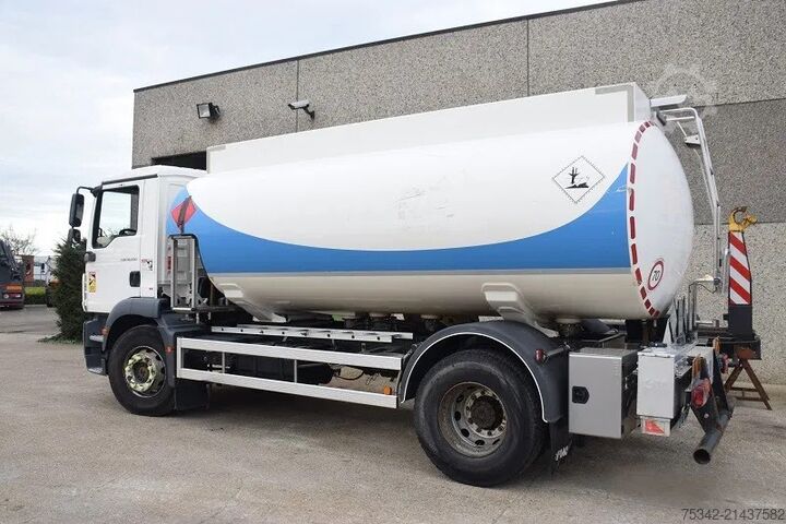 Tanker truck MAN TGM 18.290