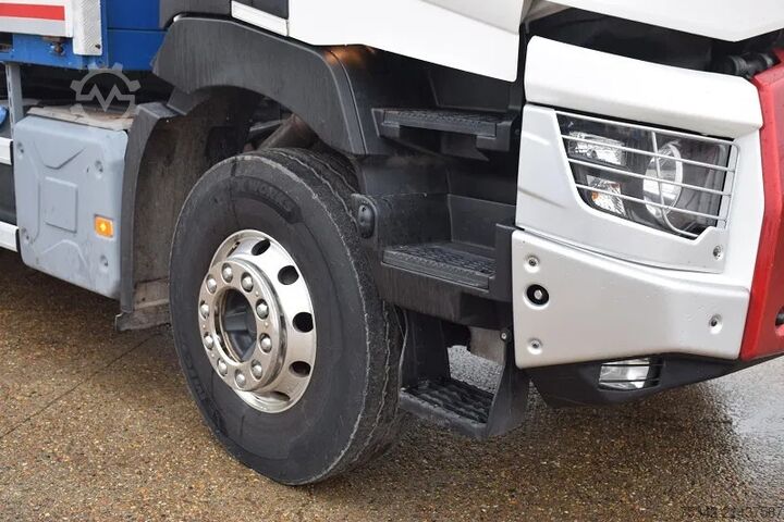 Loading platform Renault C480 + Palfinger