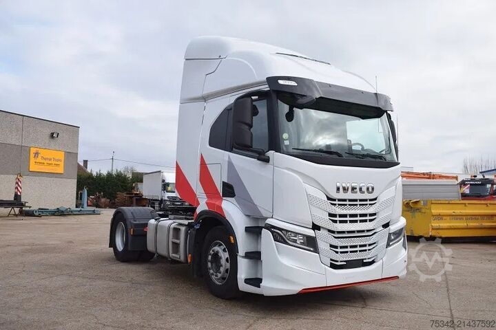 Standard-SZM Iveco S-WAY AT460S