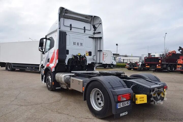 Standard-SZM Iveco S-WAY AT460S