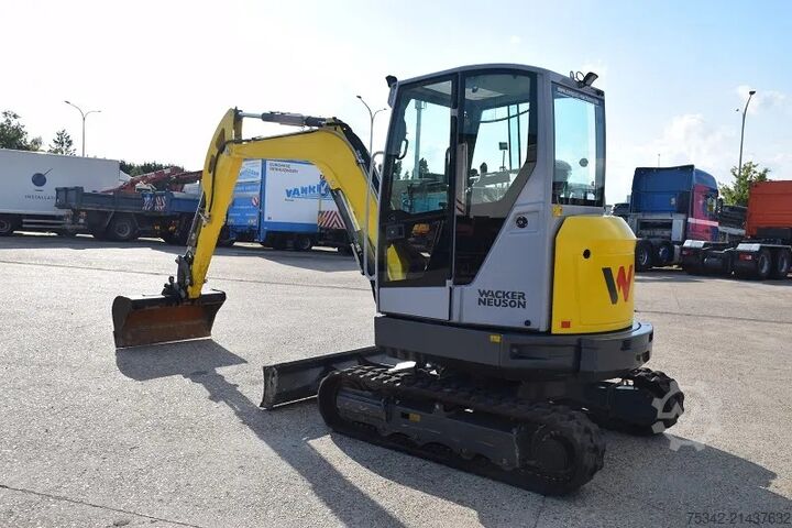 Mini excavator WACKER NEUSON 4 TON EZ36 -stock id104