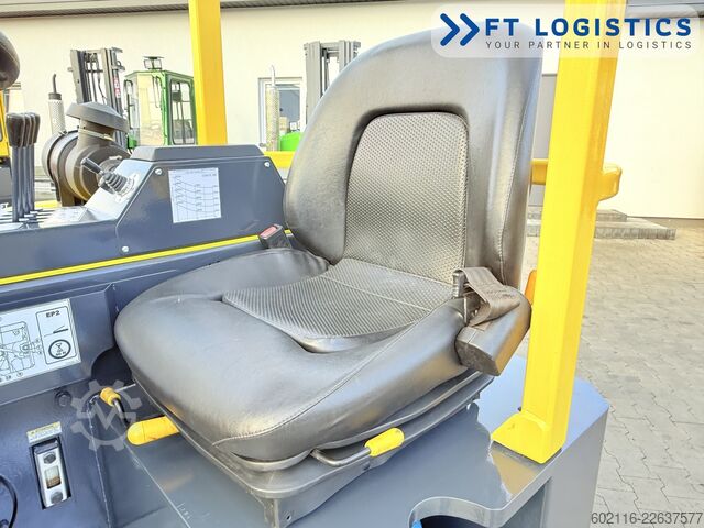 4-way forklift Combilift CB3000 GAS TRIPLEX 4900 FREE-LIFT