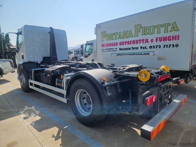 Abrollkipper DAF XB 310 FA 18 t con scarrabile Palfinger