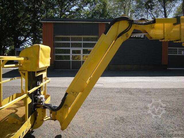 Telescopic work platform JLG 660SJ