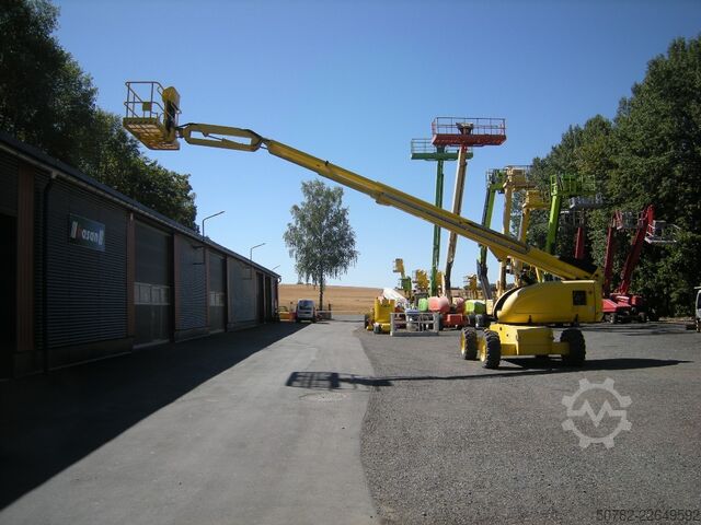 Telescopic work platform JLG 660SJ