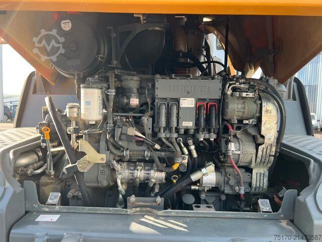 Radlader Liebherr L 556 / 5.574h / Waage / Zentralschmierung