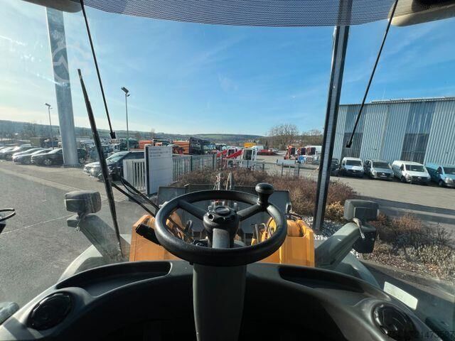 Radlader Liebherr L 556 / 5.574h / Waage / Zentralschmierung
