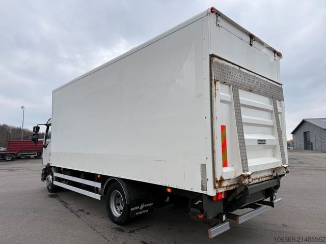 LKW mit Kofferaufbau VOLVO FL240 4x2 Closed box 6,30 m.