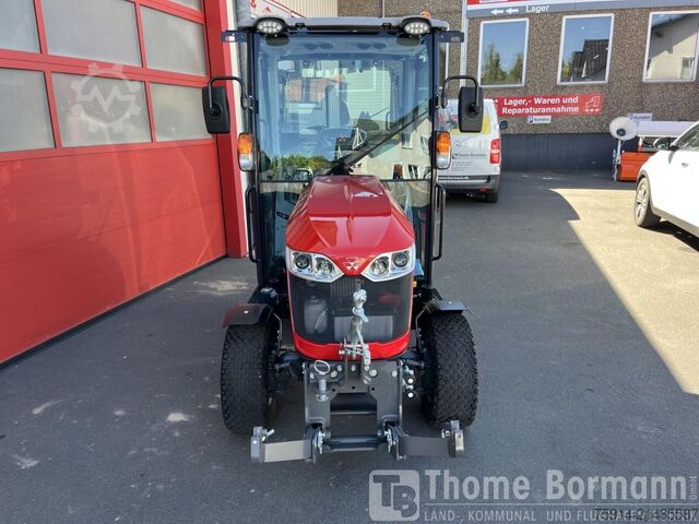 Traktor Massey Ferguson MF 1735 M HC