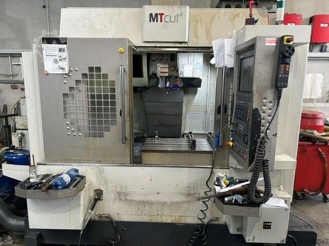Vertikales Bearbeitungszentrum MT CUT    MT EVO V85