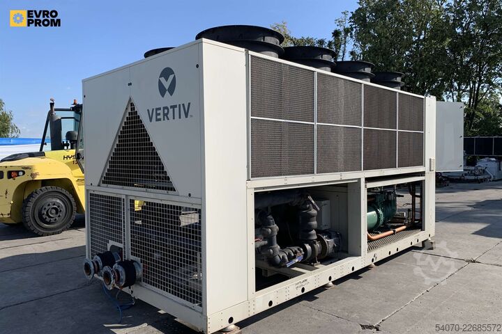 Kältemaschine Used Industrial Chiller LIEBERT - 396 kW | With warranty