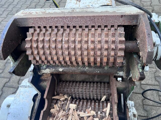Holzzerkleinerer Klöckner 80x300B 2WT