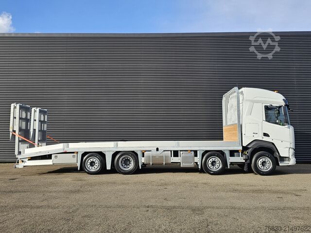 Bergungsfahrzeug DAF XF 480 8x2 OPRIJ - MACHINE TRANSPORT / NEW