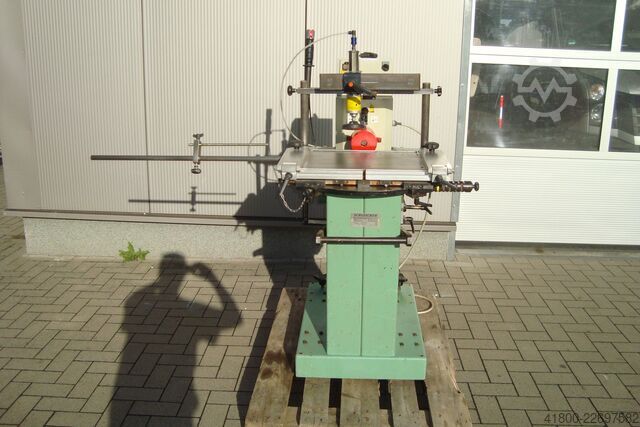 Langlochbohrmaschine  