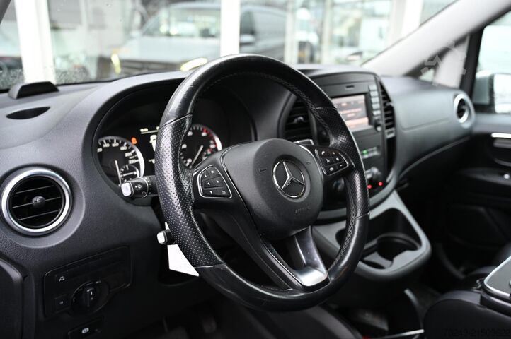 High-roof van Mercedes-Benz Vito 119 CDI Lang 19" AMG LED Leder Navi Trekhaak