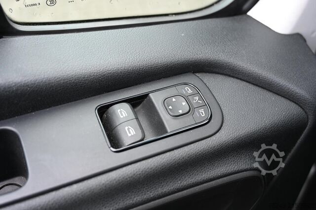High-roof van Mercedes-Benz Sprinter 311 2.2 CDI L2H2 RWD AIRCO CAMERA Werk...