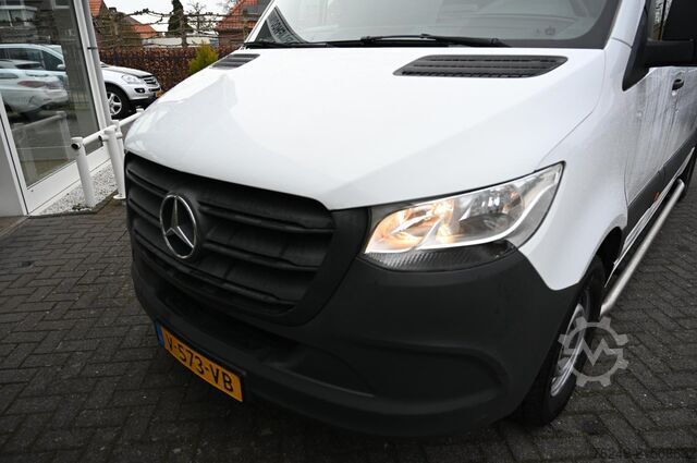 High-roof van Mercedes-Benz Sprinter 311 2.2 CDI L2H2 RWD AIRCO CAMERA Werk...