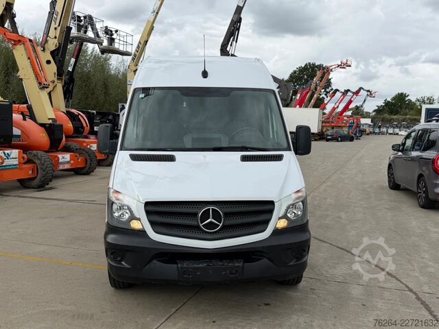 Panel van Mercedes-Benz Sprinter 214 H2L2 webasto