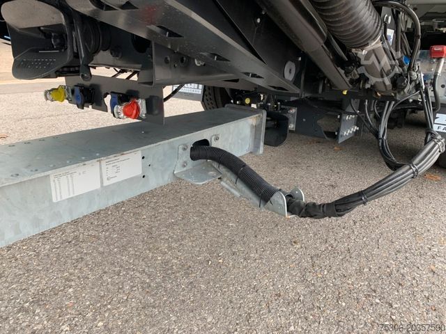 LKW mit Getränkeaufbau DAF FAN XG 480 Swing-Board mit LBW