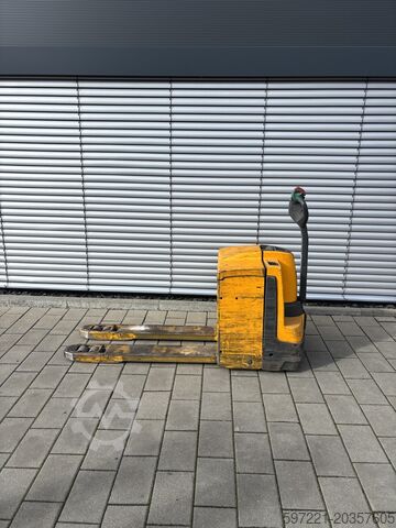 Electric Pallet Trucks Jungheinrich EJE 225