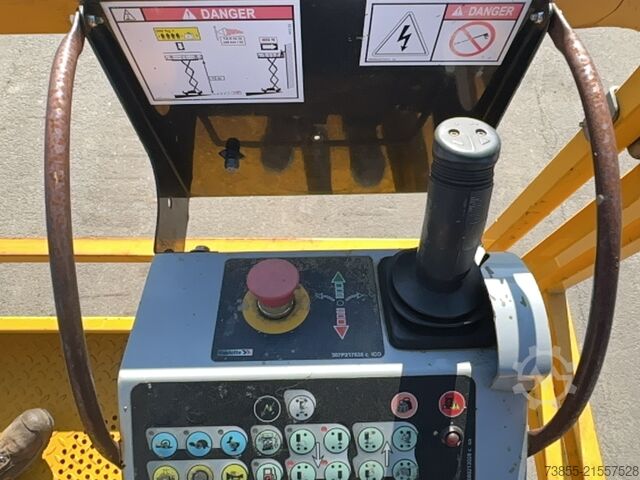 Scherenhubtisch Haulotte H15 SX