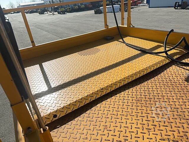 Scherenhubtisch Haulotte H15 SX