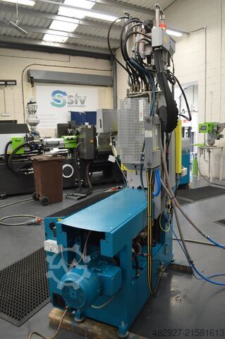 Injection molding machine Boy 22AVV