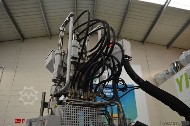 Injection molding machine Boy 22AVV