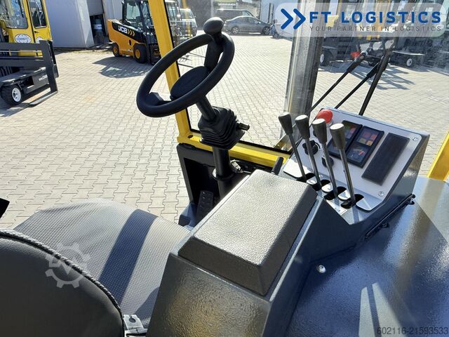 Vierwegestapler Combilift CB4500 GAS TRIPLEX 6400 FORK POSITIONER