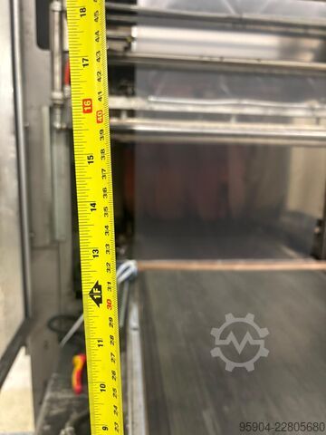 Automatische Inline-Schrumpfverpackungsmaschine Giemme Heat Shrink Machine 104