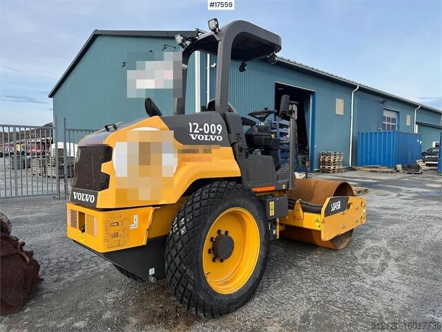 Roller Volvo SD45B Roller with only 364 hours