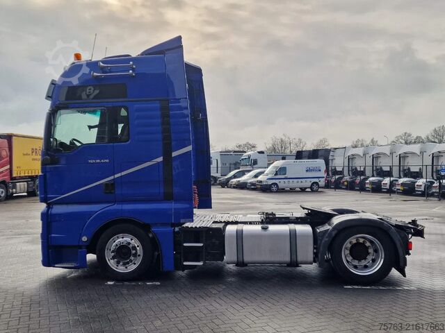 Volumen-SZM MAN TGX 18.420 Low deck - Lifting 5th wheel - Retar...