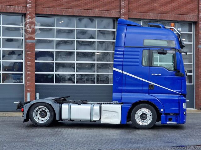 Volumen-SZM MAN TGX 18.420 Low deck - Lifting 5th wheel - Retar...