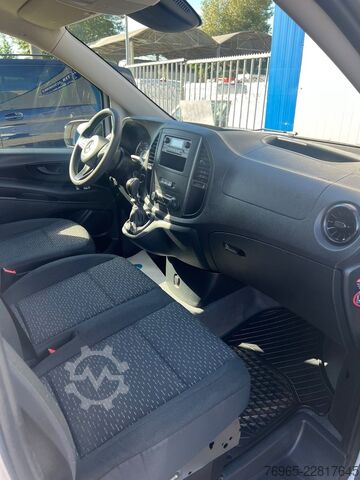 Kastenwagen MERCEDES-BENZ Vito 110 LANG 6G KLIMA TEMPOMAT 3-SITZE SCHRÄNKE