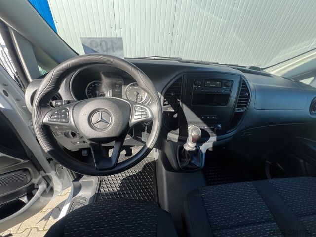 Kastenwagen MERCEDES-BENZ Vito 110 LANG 6G KLIMA TEMPOMAT 3-SITZE SCHRÄNKE