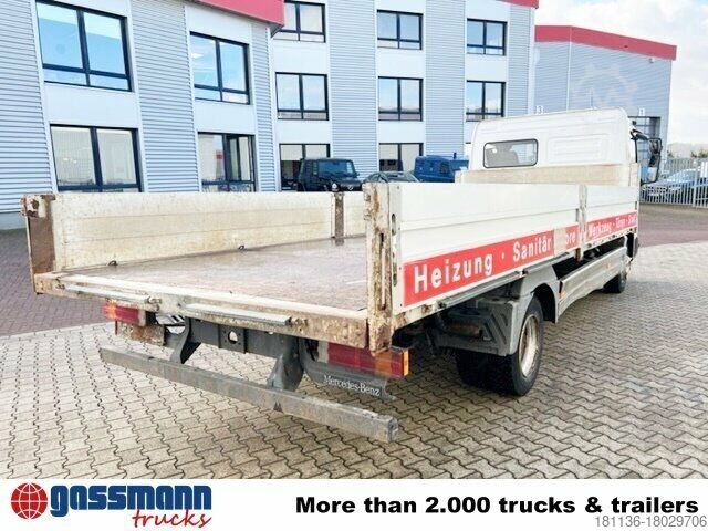 Pick-up van Mercedes-Benz Atego 818 4x2