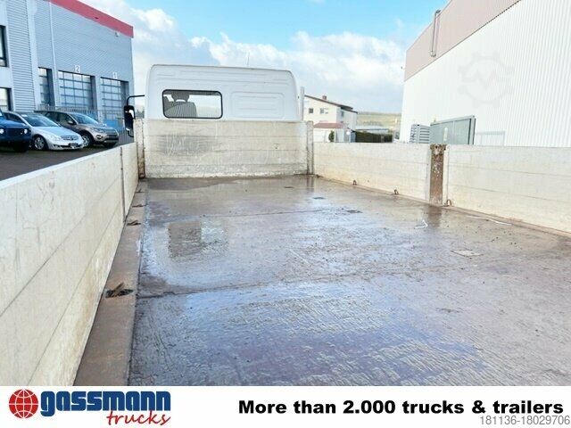 Pick-up van Mercedes-Benz Atego 818 4x2