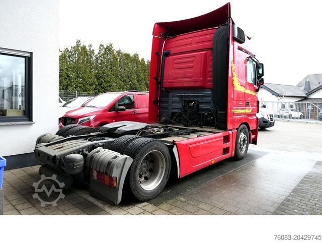 Volume tractor unit MERCEDES-BENZ Actros 1848 MegaSpace 3Pedale Retarder Hubplatte