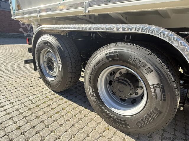 Kipper mit Kran MAN TGS 28.440 TGS 28.440 6x4-4  3-Seiten-Kipper Hi...