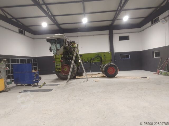 Combine harvester Chamomile flower harvester CLAAS DOMINATOR, MEGA, MEDION