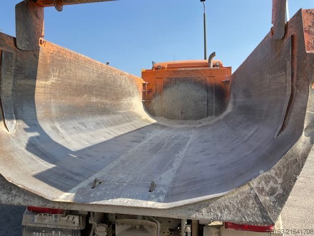 Kipper LKW MAN TG-S 35.500 8x4 BB 4 Achs Muldenkipper Intarder