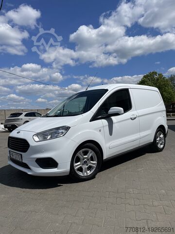 Lieferwagen Ford Transit Courier 1.5 TDCI 100KM