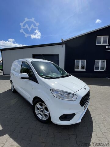 Lieferwagen Ford Transit Courier 1.5 TDCI 100KM